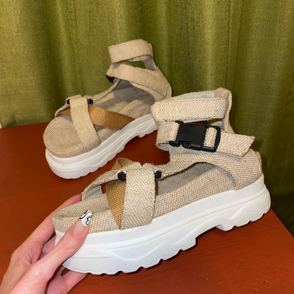 Platform linen sandals